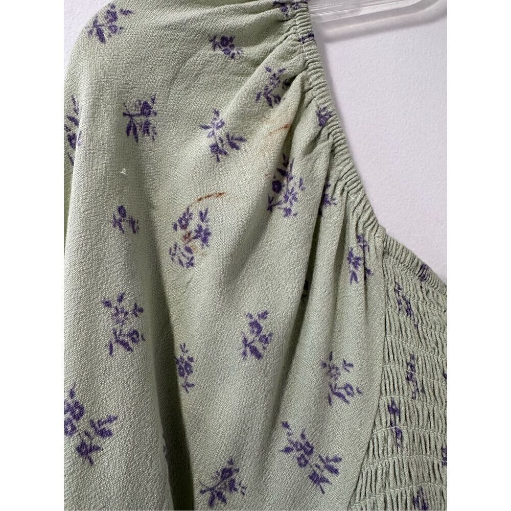 Kendall & Kylie long sleeve light green floral crop top size Large.  #32-1223 - Picture 5 of 5